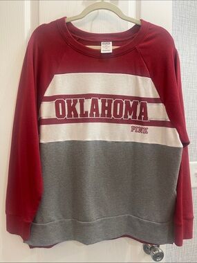 PINK Victoria's Secret Red Crewneck Tee with White Tag